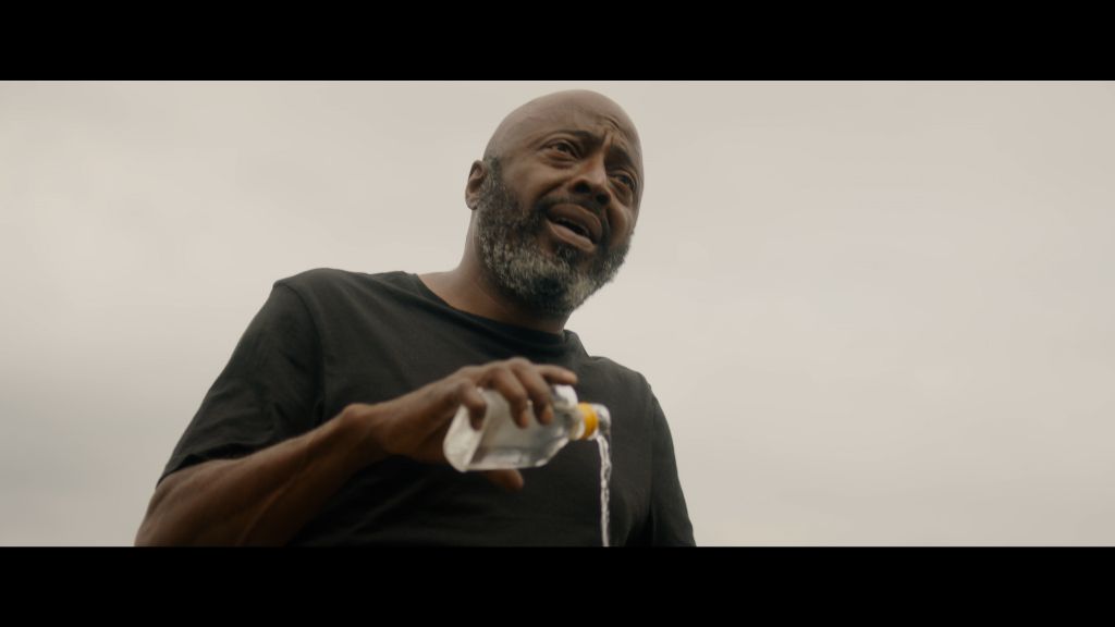 Donnell Rawlings as Robert Wright